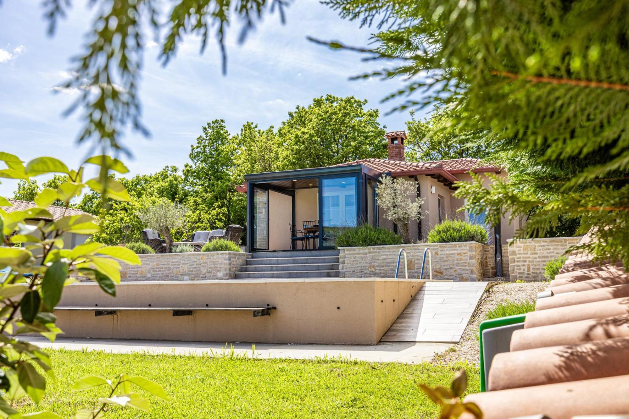 Krasna Kuca Villa ลาบิน ภายนอก รูปภาพ